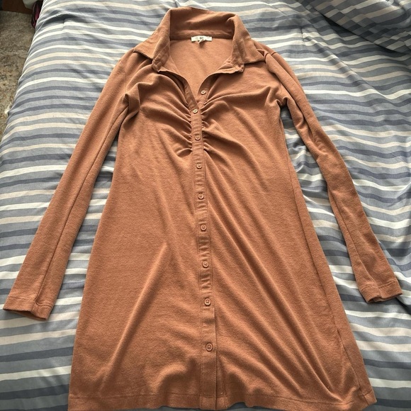 Medium coral collared BP. dress - Picture 1 of 3